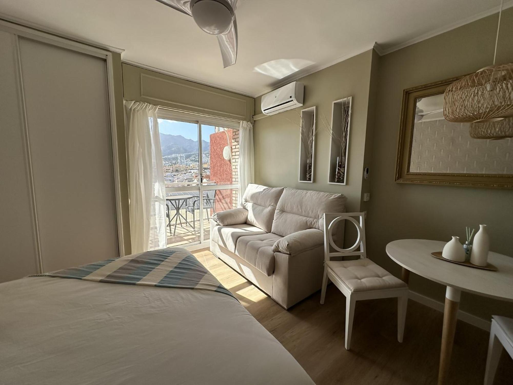 Estudio Agata Con Piscina A 800M De La Playa Benalmádena Exterior foto